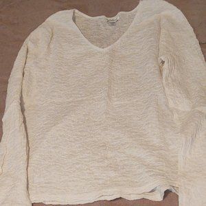 Rippled white long sleeve